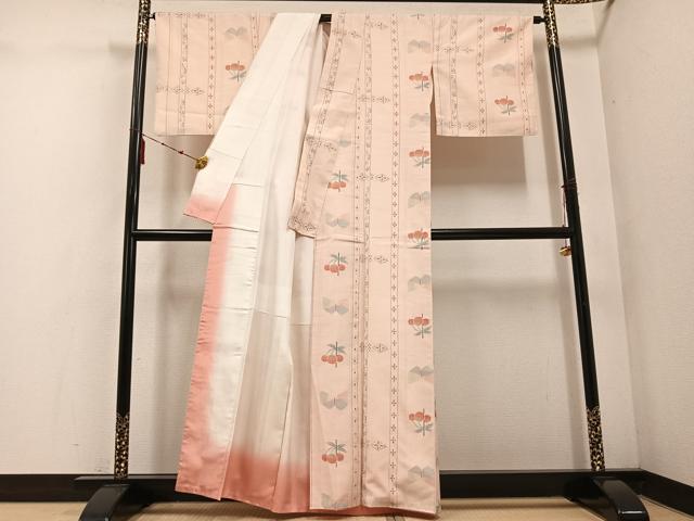 平和屋着物●上質な紬　間道　蝶　成り物　正絹　逸品　AABE8125ph