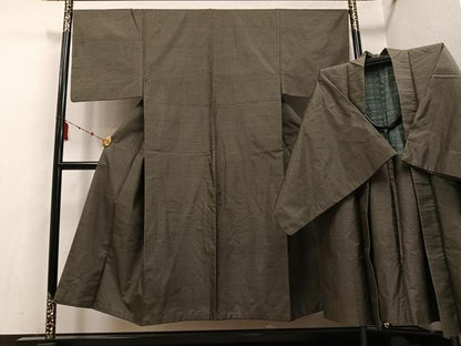 平和屋着物●男性　紬　アンサンブル　80亀甲　正絹　逸品　AABE8139ph