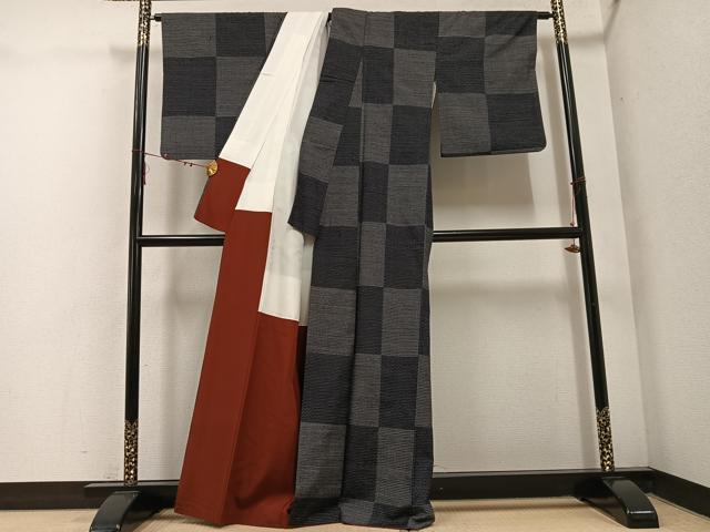 平和屋着物●上質な紬　80亀甲　市松文　正絹　逸品　AABE8144ph