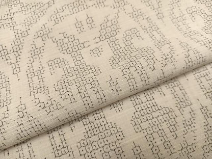 平和屋着物●結城紬　80亀甲　朱雀丸文　正絹　逸品　AABE8158ph