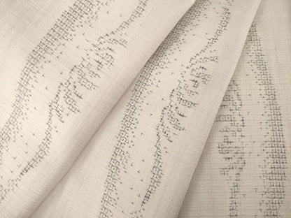 平和屋着物●結城紬　80亀甲　飛び亀甲柄　よろけ立涌文　正絹　逸品　AABE8223ck