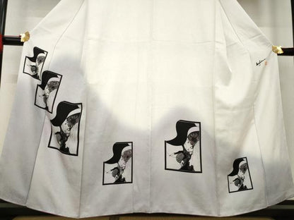 平和屋着物●現代の憂氣世絵師　米倉斉加年　訪問着　犬神博士　正絹　逸品　AABE8226ck