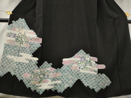 平和屋着物■豪華黒留袖　駒刺繍　エ霞花青海波文　銀彩　正絹　逸品　AABE8508st