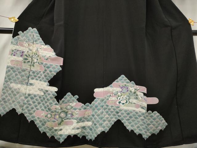 平和屋着物■豪華黒留袖　駒刺繍　エ霞花青海波文　銀彩　正絹　逸品　AABE8508st