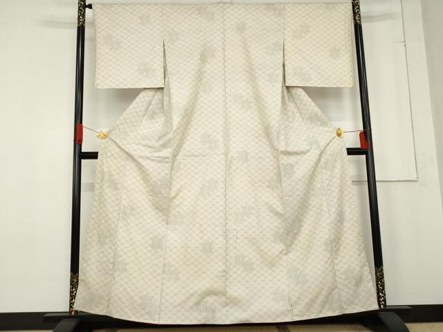 平和屋着物●本場大島紬　白大島　一元絣　松皮菱花文　正絹　逸品　AABE8521cs