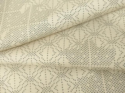 平和屋着物●本場大島紬　白大島　一元絣　松皮菱花文　正絹　逸品　AABE8521cs