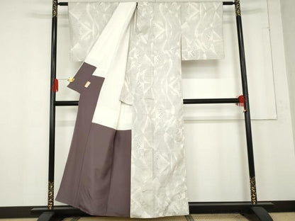 平和屋着物●本場大島紬　白大島　カタス7マルキ　散らし文様　正絹　逸品　AABE8523cs