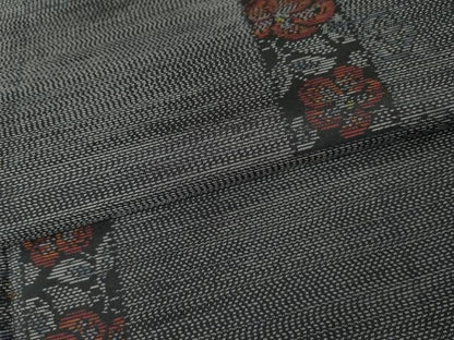 平和屋着物●本場大島紬　色紙花文　黒地　正絹　逸品　未使用　AABE8538cs