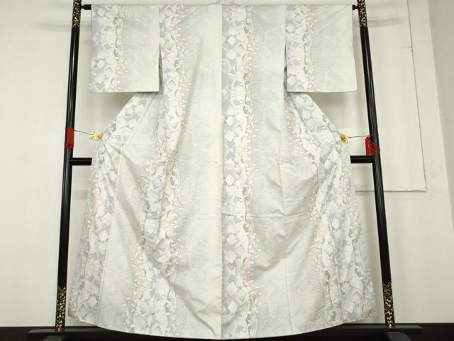 ［3926］本場白大島紬 美品 草花間道 逸品 正絹 着物 袷 希少 白薩摩 本場大島紬 白大島 未使用 竹笹 小紋 白 紫 水色 862