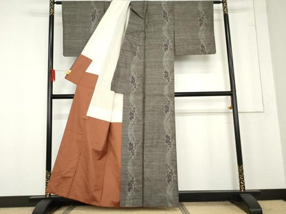 平和屋着物●本場大島紬　カタス9マルキ　泥染め　枝葉文　正絹　逸品　AABE8555cs