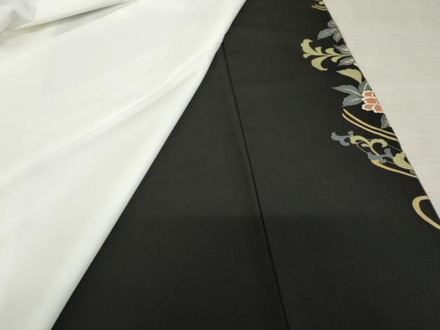 平和屋着物●豪華黒留袖　駒刺繍　孔雀更紗花文　暈し染め　金彩　正絹　逸品　未使用　AABE8609cs