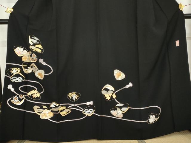 平和屋着物●皇室献上作家　野村静枝　佐賀錦　黒留袖　駒刺繍　貝合わせ吉祥草花文　金銀糸　正絹　逸品　AABE8613cs