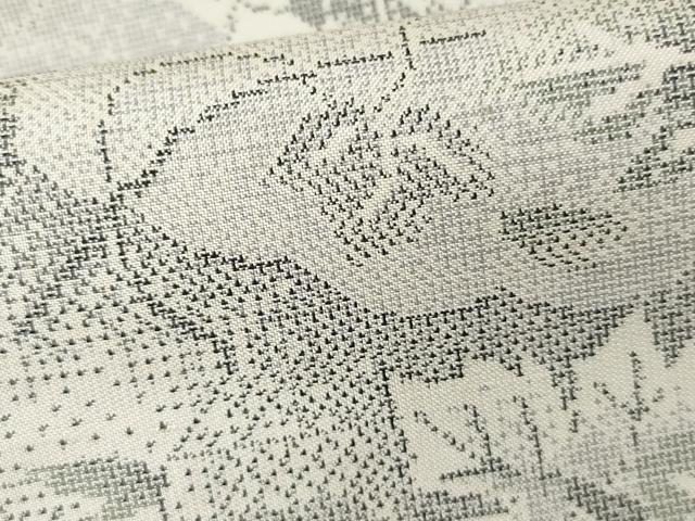 平和屋着物○本場大島紬 白大島 カタス9マルキ 蔦草文 正絹 逸品