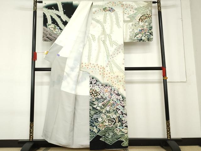平和屋着物●訪問着　作家物　雪輪地紙草花文　暈し染め　金彩　銀通し地　正絹　逸品　AABE8642cs