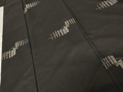 平和屋着物●本場大島紬　地空き　カタス9マルキ　幾何学文様　黒地　正絹　逸品　AABE8646cs