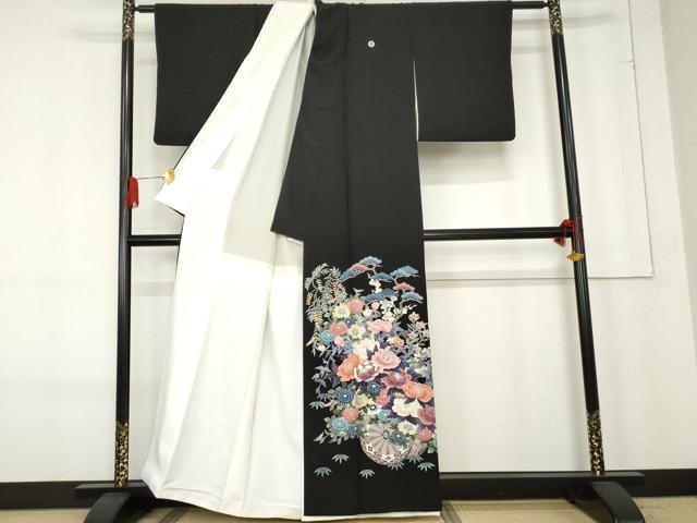 平和屋着物○本加賀友禅作家 染元千紅代表 寺西一紘 黒