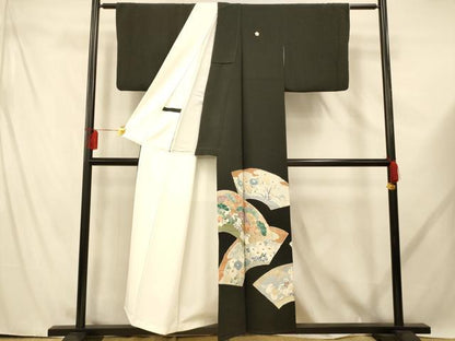 平和屋着物■豪華黒留袖　駒刺繍　地紙草花文　金銀彩　正絹　逸品　AABE8725fw