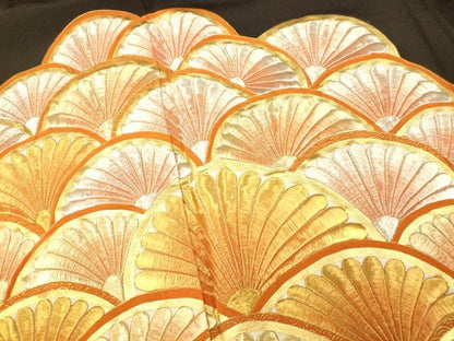 平和屋着物■豪華黒留袖　刺繍　青海波花文　金彩　銀糸　正絹　逸品　AABE8802fw