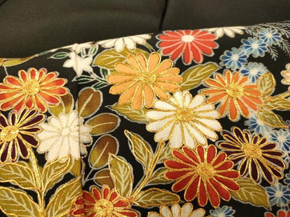 平和屋着物■豪華黒留袖　駒刺繍　草花文　金彩　正絹　逸品　AABE8818fw