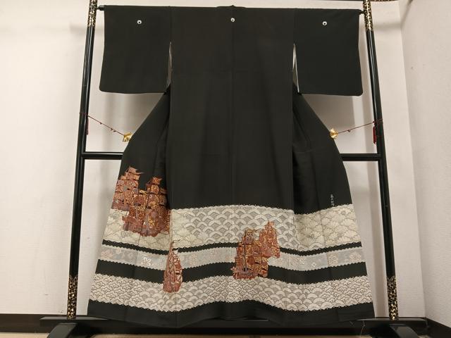 平和屋着物●豪華黒留袖　蘇州刺繍　南蛮船　花唐草青海波　正絹　逸品　AABE8894ph
