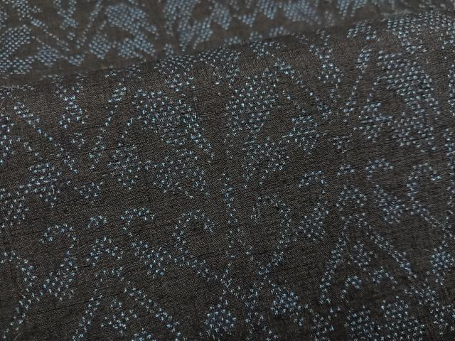 平和屋着物●本場結城紬　重要無形文化財　草花文　正絹　逸品　AABE8906ph