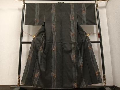 平和屋着物●本場大島紬　カタス7マルキ　地空き　舞葉間道　正絹　逸品　AABE8910ph