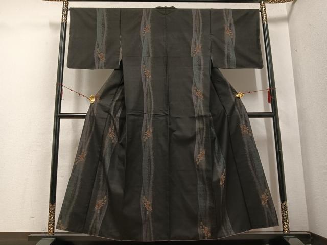 平和屋着物●本場大島紬　カタス7マルキ　地空き　舞葉間道　正絹　逸品　AABE8910ph