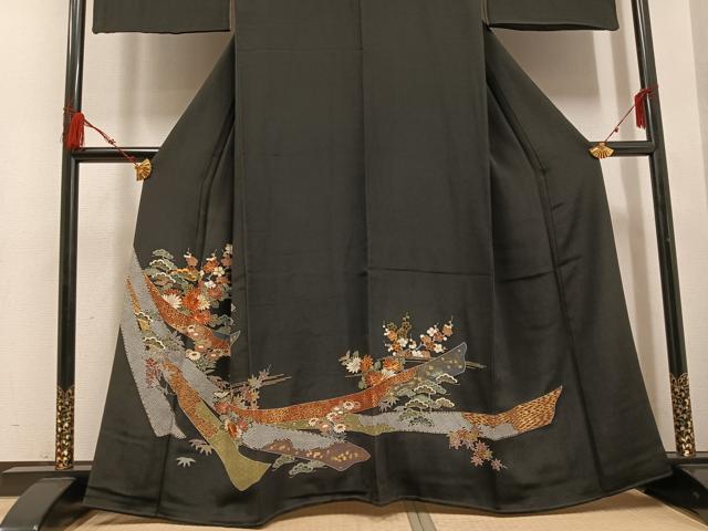 平和屋着物●創業460年・千總　黒留袖　草花吉祥文　正絹　逸品　AABE8913ph