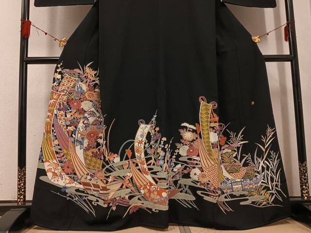 平和屋着物●本加賀友禅作家　白坂幸蔵　黒留袖　流水草花文　正絹　逸品　AABE8917ph
