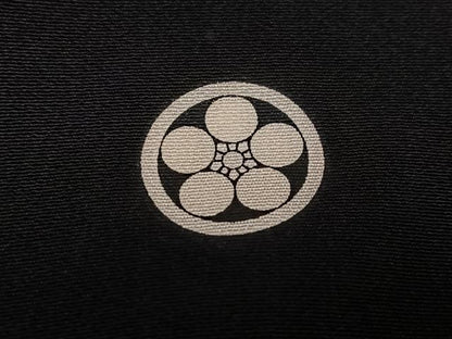 平和屋着物●本加賀友禅作家　白坂幸蔵　黒留袖　流水草花文　正絹　逸品　AABE8917ph