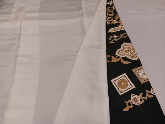 平和屋着物●創業460年・千總　黒留袖　駒刺繍　花唐草文　金彩　高島屋扱い　正絹　逸品　AABE8925ph