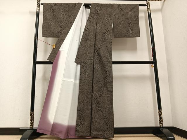 平和屋着物○本場大島紬 カタス7マルキ 純手織 草花文 久野織物特製