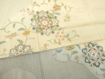 平和屋着物●訪問着　総刺繍　中国三大刺繍　スワトウ刺繍　汕頭刺繍　相良刺繍　道長花唐草文　暈し染め　正絹　逸品　AABE9226ck