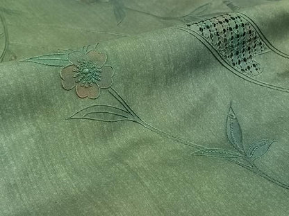 平和屋着物▽本場大島紬　単衣　中国三大刺繍　汕頭刺繍　スワトウ刺繍　草花文　正絹　逸品　AABE9334jh