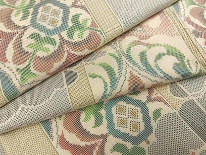 平和屋着物●本場大島紬　白大島　一元7マルキ　草花文　正絹　逸品　AABF0016ph