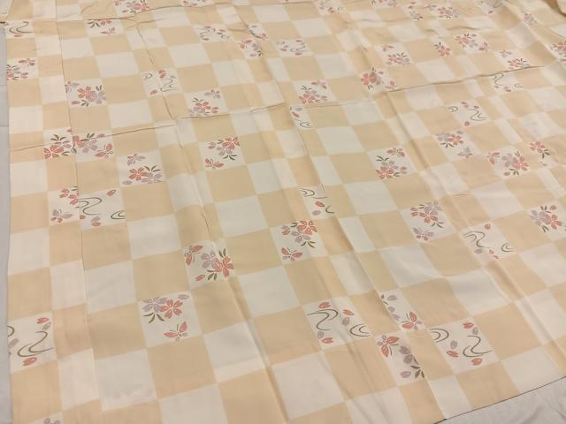 平和屋着物●長襦袢　無双仕立て　市松桜文　正絹　逸品　AABF0023ph 平和屋着物○長襦袢 無双仕立て 市松桜文 正絹 逸品 AABF0023ph