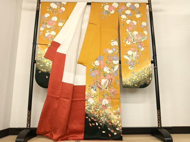 平和屋着物●豪華振袖　駒刺繍　花蝶文　暈し染め　金彩　正絹　逸品　AABF0226fy