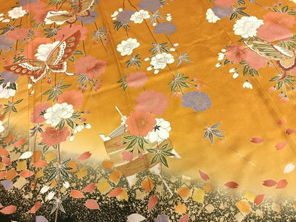 平和屋着物●豪華振袖　駒刺繍　花蝶文　暈し染め　金彩　正絹　逸品　AABF0226fy