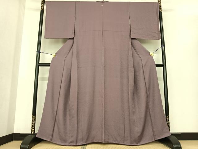 平和屋着物▽上質な色無地　単衣　葡萄鼠色　鬼しぼ縮緬　正絹　逸品　AABE1192jh 平和屋着物▽上質な色無地 単衣 葡萄鼠色 鬼しぼ縮緬 正絹 逸品
