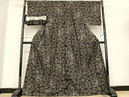 平和屋着物●本場大島紬 カタス9マルキ 泥染め 枝花文 大島古代紬謹製 証紙付き 正絹 逸品 未使用 AABF0272fy