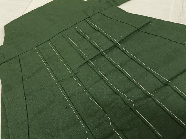 平和屋着物●男性　馬乗り袴　紬地　千歳緑色　正絹　逸品　未使用　AABF0277fy