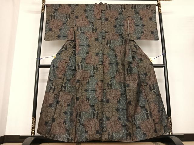 平和屋着物●本場大島紬 カタス9マルキ 誰が袖文様 黒地 正絹 逸品 AABF0286fy