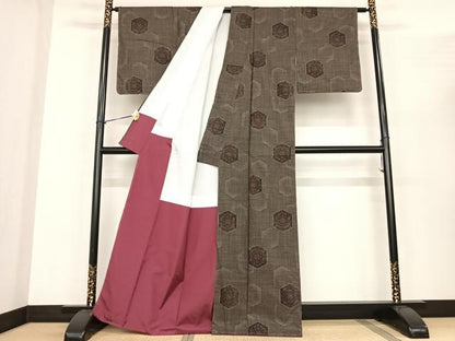 平和屋着物●本場大島紬 一元絣 亀甲花文 正絹 逸品 未使用 AABF0294fy