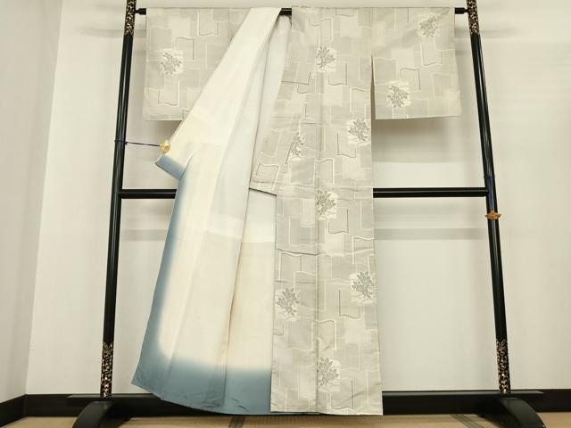 平和屋着物●本場大島紬　白大島　120亀甲　瓦草花文　正絹　逸品　AABF0305fy