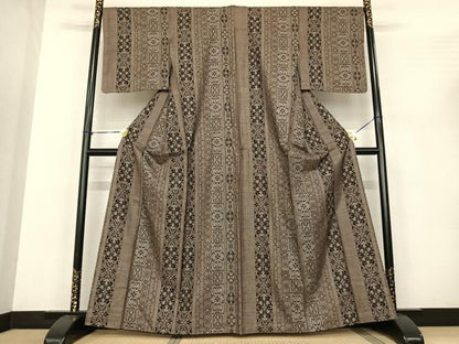 平和屋着物●本場大島紬　カタス9マルキ　吉祥花間道　正絹　逸品　AABF0307fy