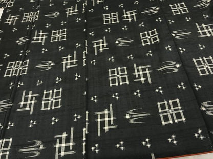 平和屋着物●本場琉球絣　紬　黒地　正絹　逸品　AABF0308fy