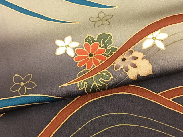平和屋着物●世界的友禅作家　千地泰弘　黒留袖　馬　金彩　正絹　逸品　AABH4566ck 平和屋着物○世界的友禅作家 千地泰弘 色留袖 舞花文 暈