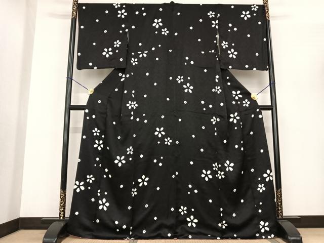 平和屋着物●上質な小紋　絞り　舞花文　黒地　正絹　逸品　AABF0432fy