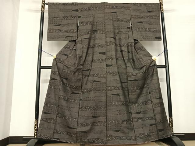 平和屋着物●本場大島紬 カタス7マルキ 吉祥花文 正絹 逸品 AABF0466fy