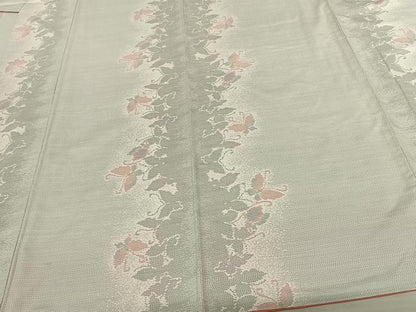 平和屋着物●本場大島紬 白大島 舞蝶間道 やまと誂製 正絹 逸品 AABF0474fy